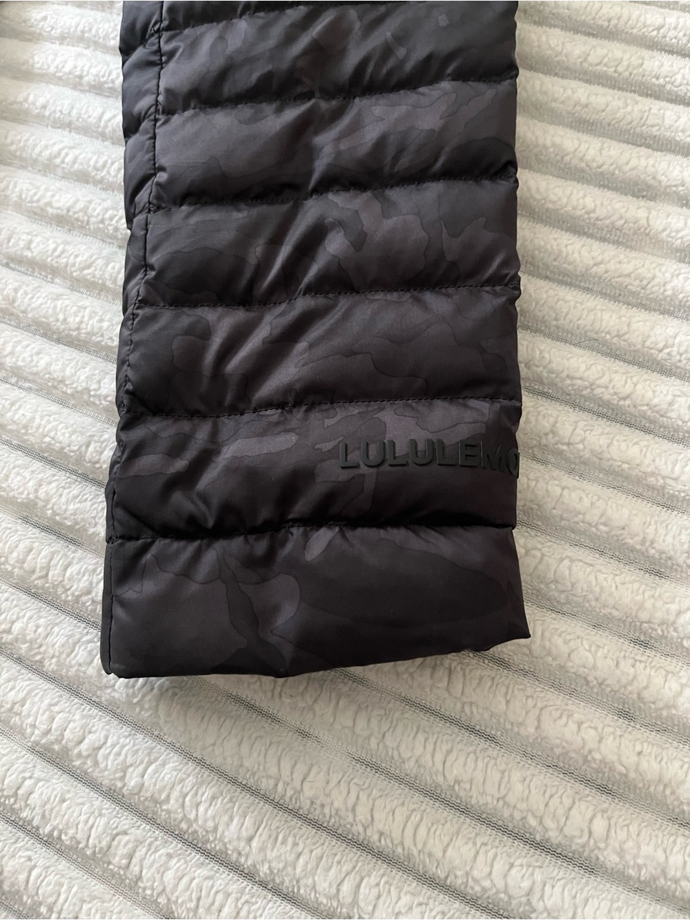 Lululemon Camo Puffer Jacket - Picture 6 of 12